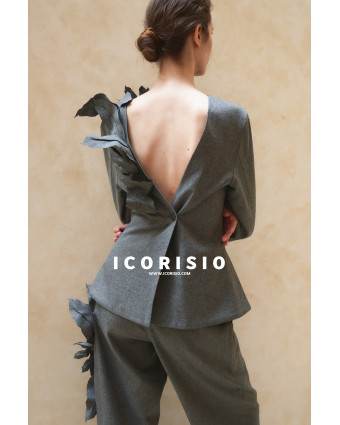 JOIE DE VIVRE REVERSE BLAZER TOP - GREY